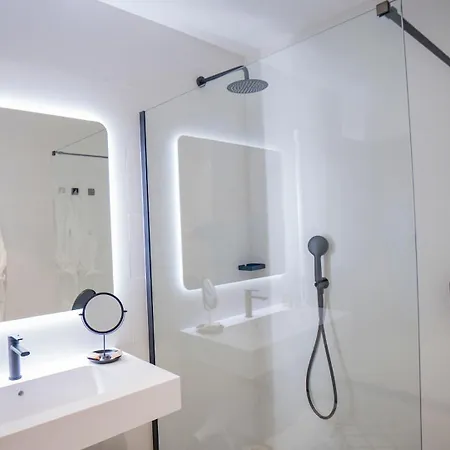 Отель Amorino 3*